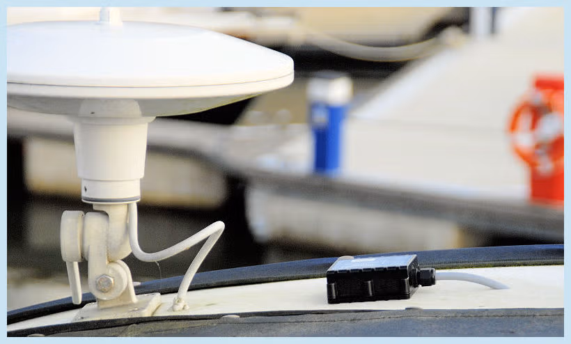 Sensibly mounted our waterproof tracker makes life simple.